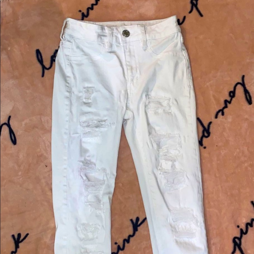 White American Eagle jeans